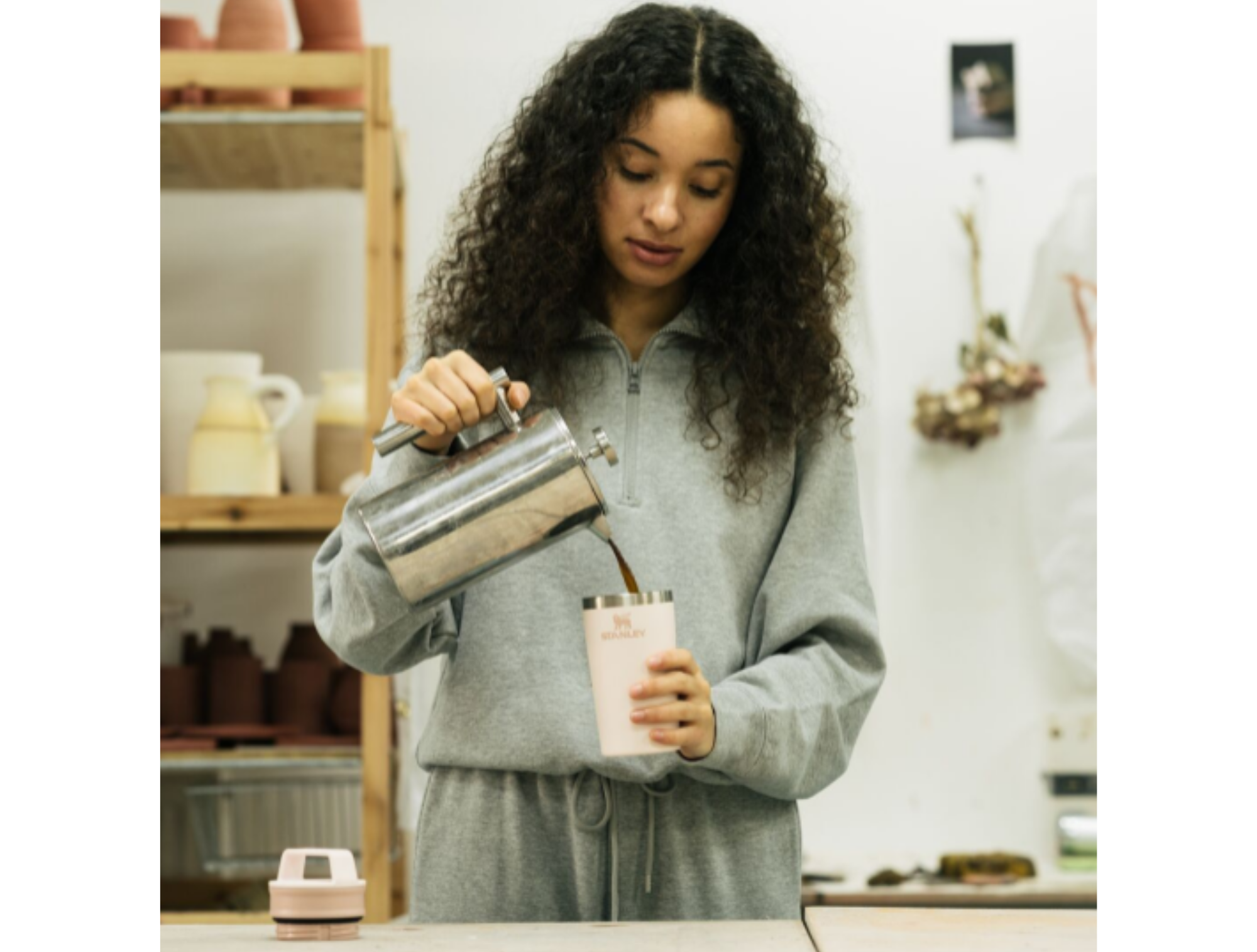 The Sustainable Shift: From Café Queues to Desk-Side Brews