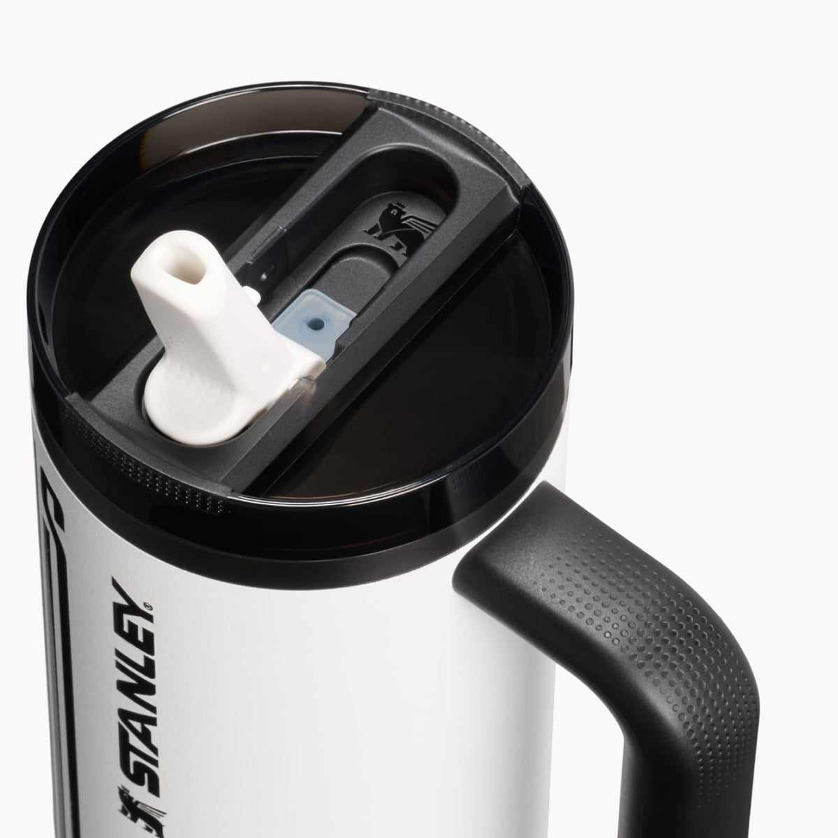 Stanley 1913 x Juventus Quencher® ProTour Flip Straw Tumbler2