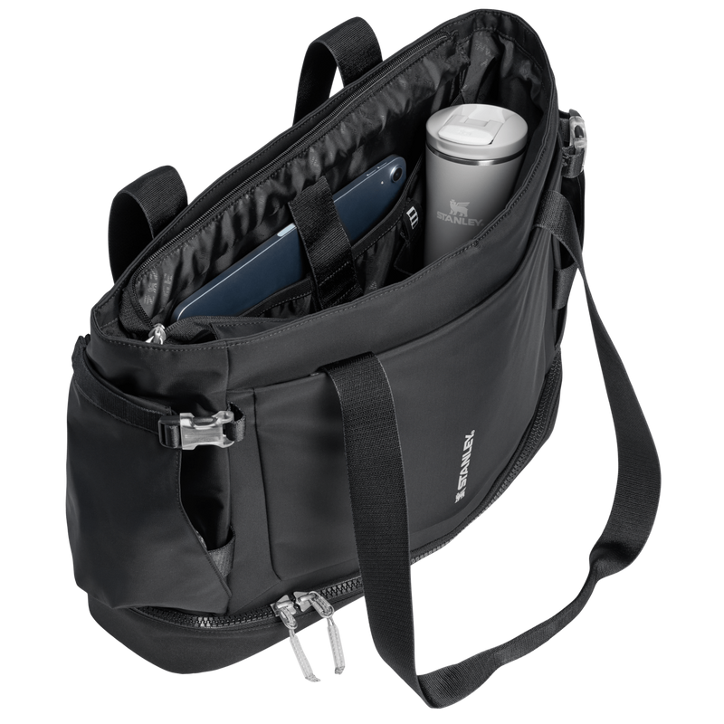 Stanley 1913 The Vitalize™ Tote 27.6 QT in Black | Open View