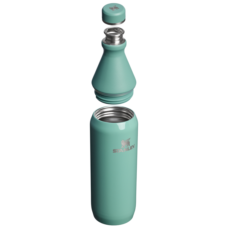 Stanley 1913 The All Day Slim Bottle 20 OZ in Spring Green | Cross Section View
