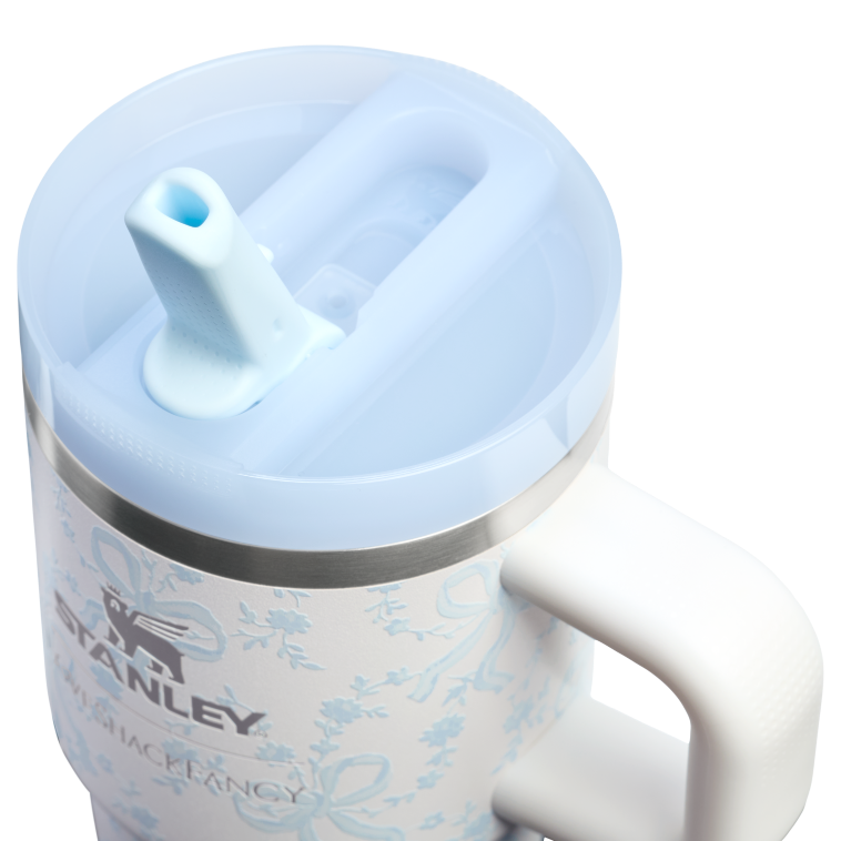 Stanley 1913 Stanley 1913 x LoveShackFancy The Quencher® ProTour Flip Straw Tumbler | 20 OZ in Coquette Bow – Winter Ice | Lid Detailed View