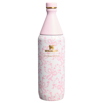 Stanley 1913 Stanley 1913 x LoveShackFancy The All Day Slim Bottle 34 OZ in Coquette Bow – Chantilly | Front View