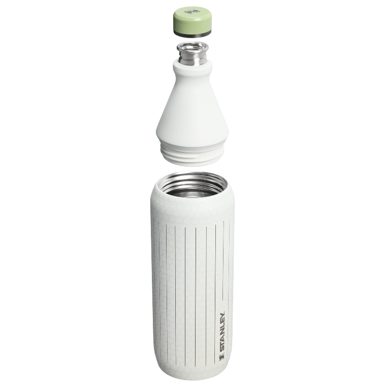 Stanley 1913 The Stanley 1913 x Nelly Korda All Day Slim Bottle 20 OZ in Nelly Korda Pinstripe
