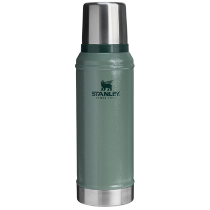 Stanley 1913 Classic Legendary Bottle 1.0 QT in Hammertone Green | Front View