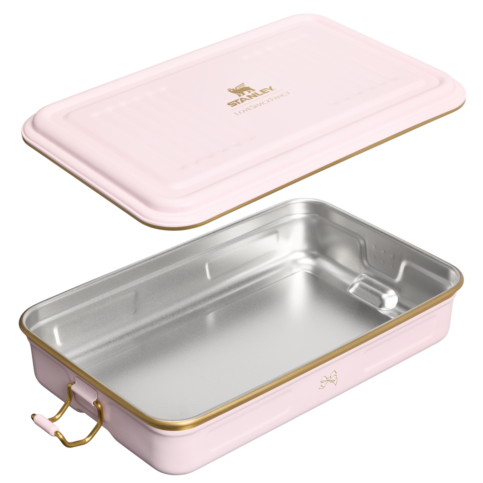Stanley 1913 Stanley 1913 x LoveShackFancy  Classic Legendary Useful Box 1.25 QT in Pale Pink