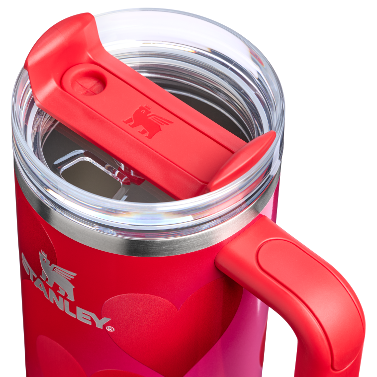 Stanley 1913 The Quencher® H2.0 FlowState™ Tumbler 30 OZ in Rouge Heart Gradient