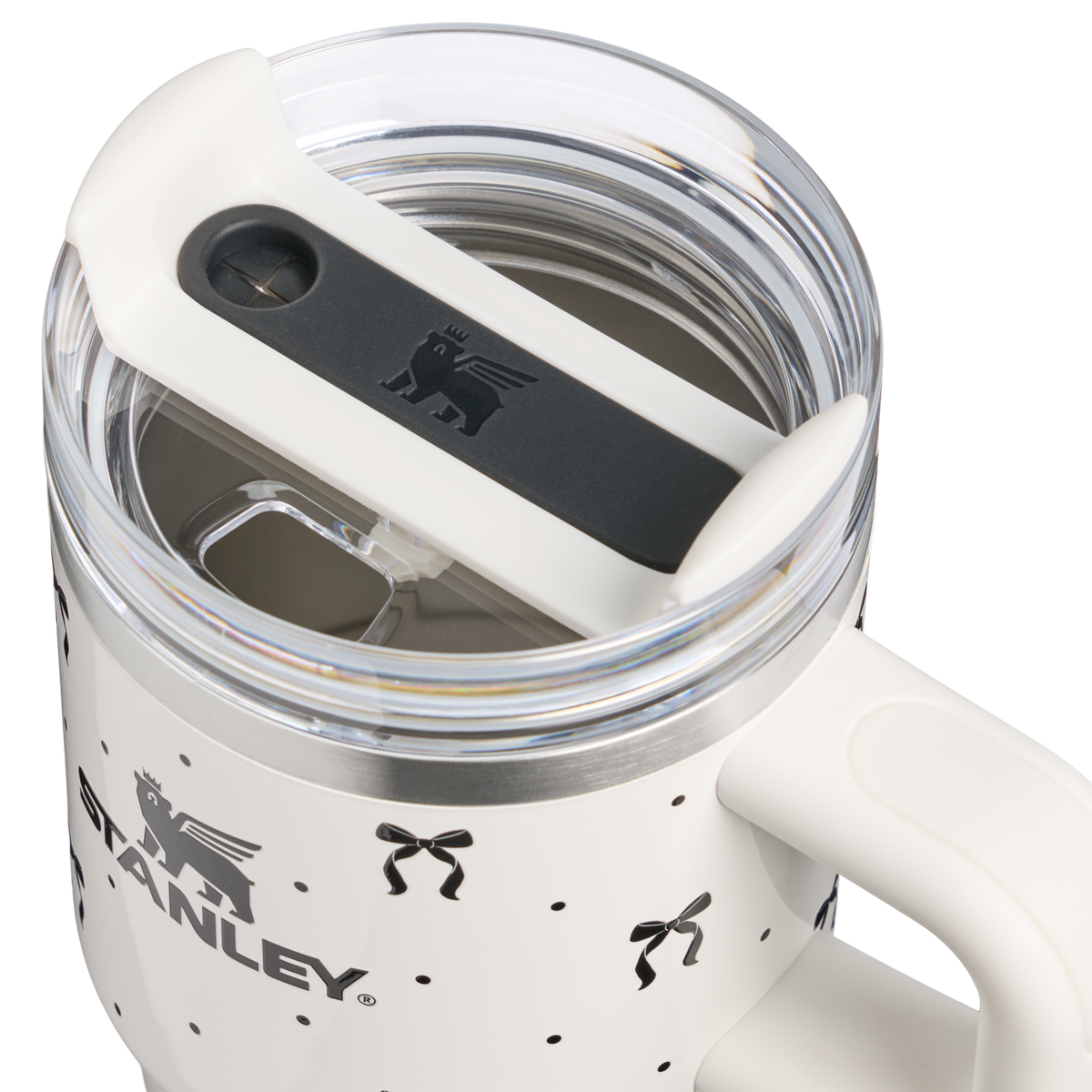 Stanley 1913 The Quencher H2.0 Tumbler 20 oz The Holiday Collection in Salt Bows | Lid Detailed View