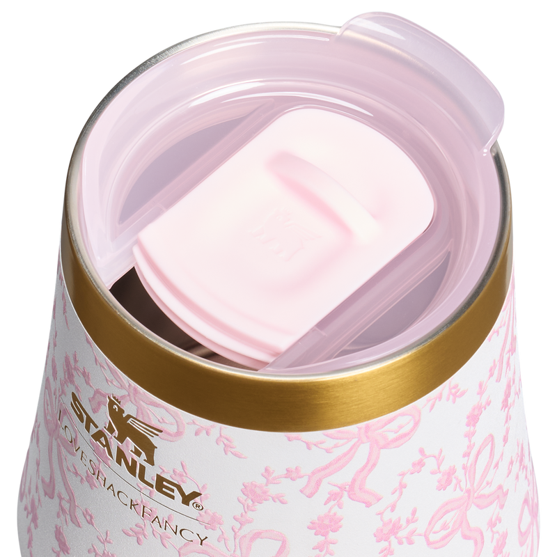 Stanley 1913 Stanley 1913 x LoveShackFancy The Reserve Wine Tumbler 11 OZ in Coquette Bow – Chantilly | Lid Detailed View